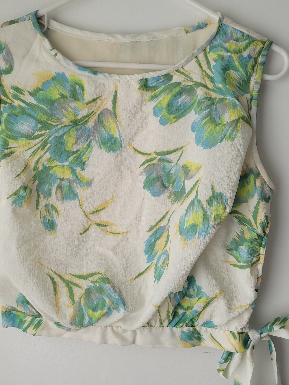 Vintage Women’s Floral Tie-Hem Sleeveless Top Size OS